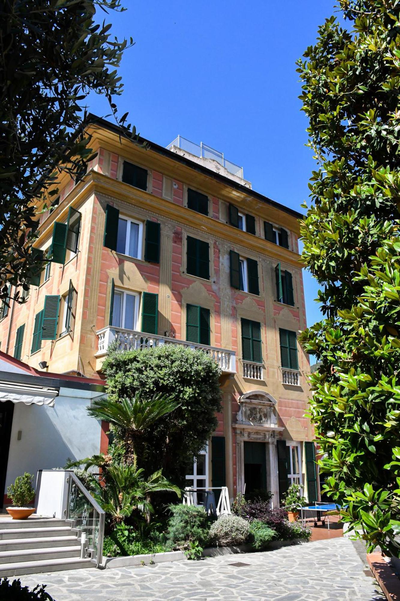 Hotel Le Palme Varazze Bagian luar foto